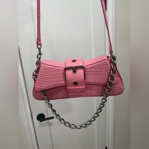 BALENCIAGA LINDSAY SMALL SHOULDER BAG WITH STRAP CROCODILE EMBOSSED LIGHT PINK